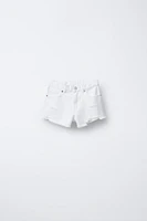 SHORT EN DENIM DÉCHIRÉ