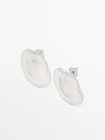 Almond earrings