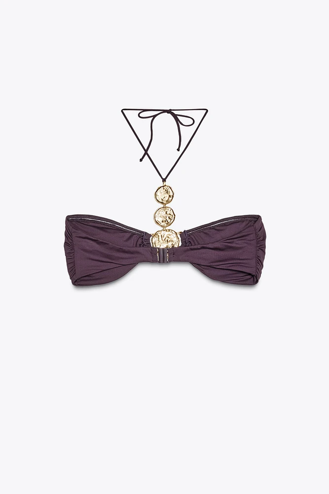 HAUT DE BIKINI BANDEAU AVEC DÉTAIL MÉTALLIQUE