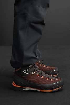 MOUNTAIN BOOTS