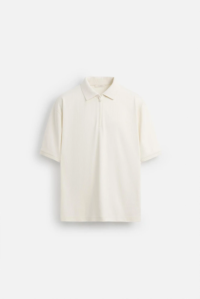 POLO À TEXTURE AVEC ZIP