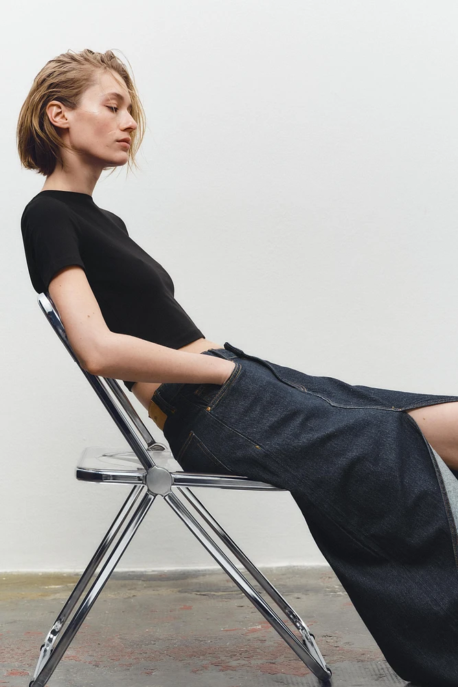 CROPPED STRETCH T-SHIRT