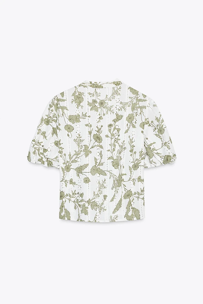 TOP IMPRIMÉ BRODERIES AJOURÉES