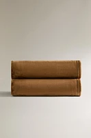 FLEECE BLANKET WITH FRINGING