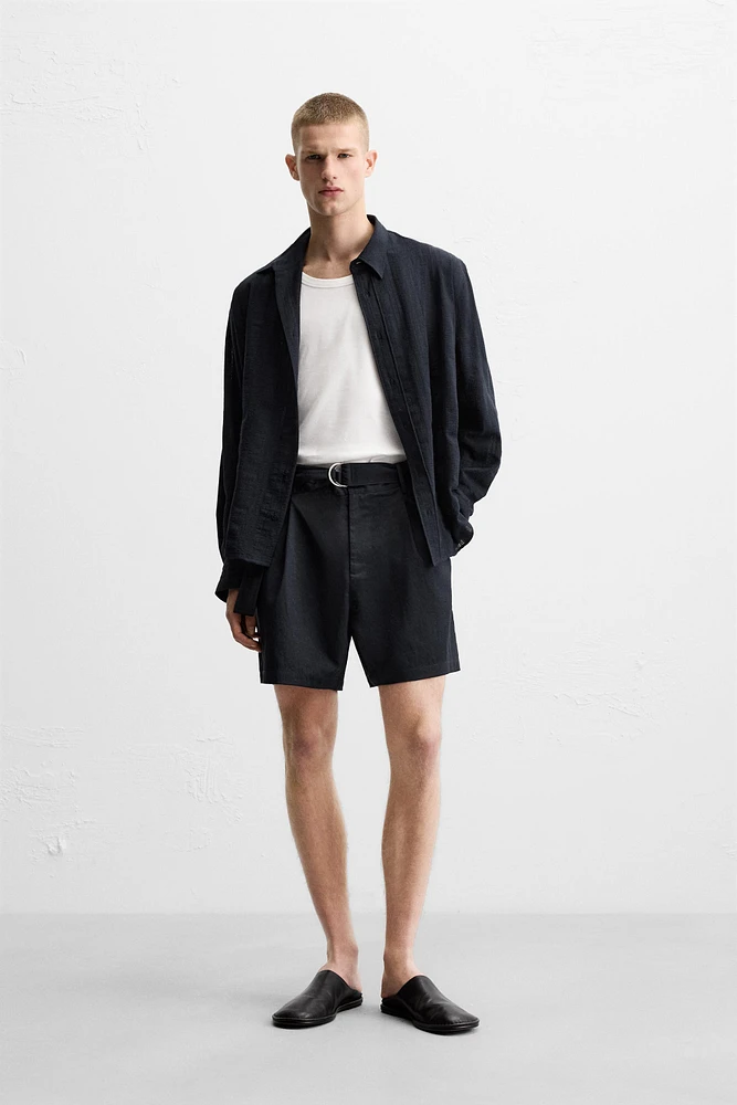 PLEATED BELT BERMUDA SHORTS