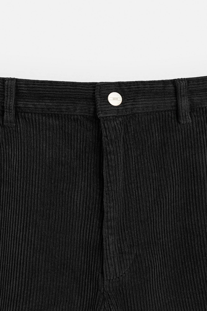 PANTALON COUPE CAROTTE EN DRAP