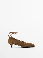 Chaussure à talon avec lacets
