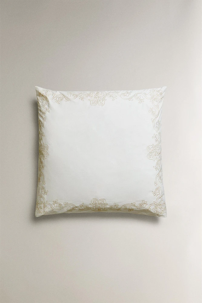 EMBROIDERED PILLOWCASE