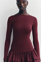 ROBE COURTE À VOLANTS