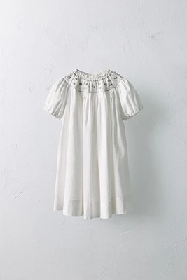 ANS/ ROBE FLEURS BRODÉES ÉDITION LIMITÉE