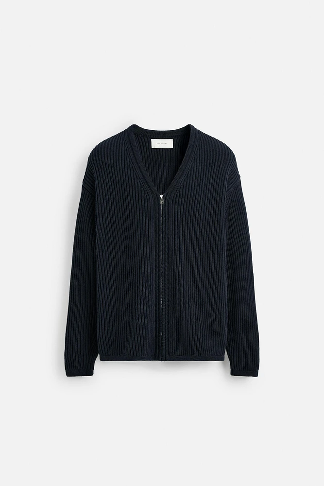 TEXTURED ZIP CARDIGAN