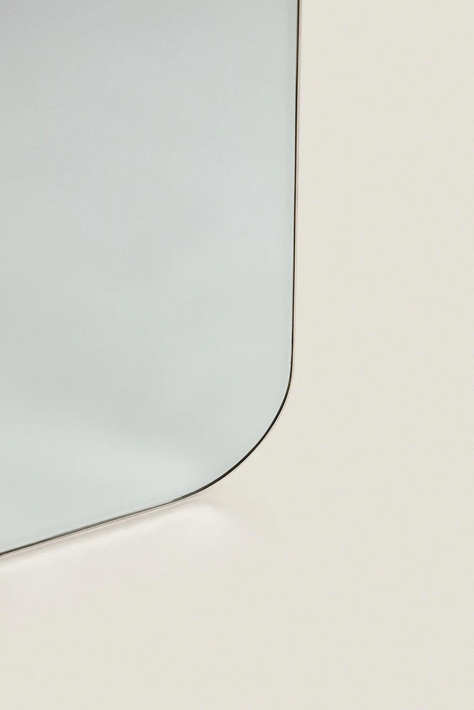 WALL MIRROR WITH ROUND FRAME