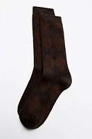CHAUSSETTES À LOSANGES
