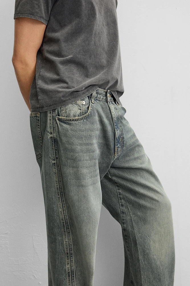 BAGGY FIT JEANS WITH SEAMS