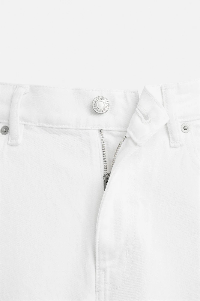 SHORT EN DENIM COUPE CLASSIQUE