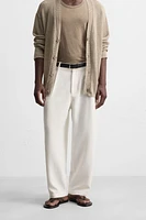 PANTALON COUPE DÉCONTRACTÉE À PLIS