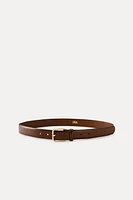 CEINTURE EN CUIR À BOUCLE CARRÉE