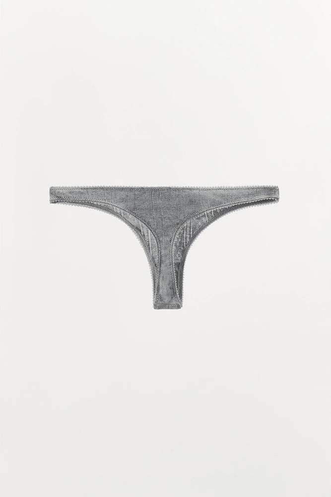 STRING DENTELLE FLEUR