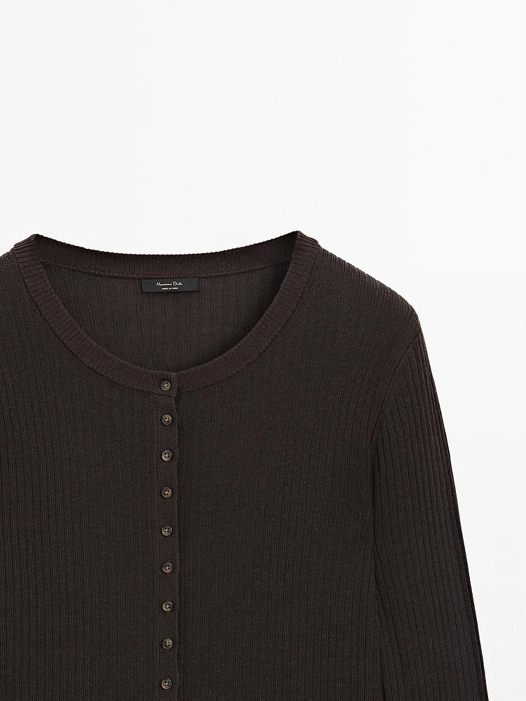 Ribbed knit crew neck cardigan