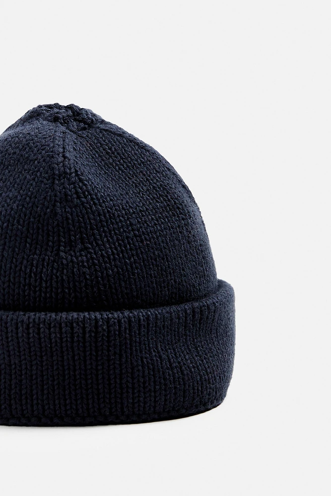 BONNET COURT EN MAILLE