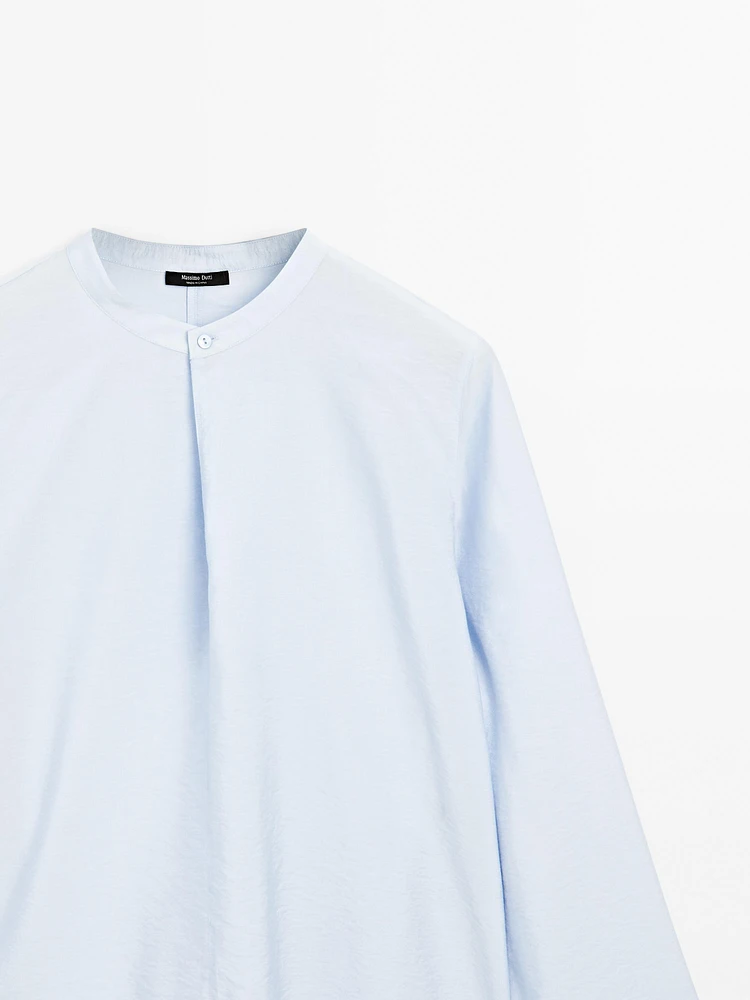 Blouse manches longues détail col