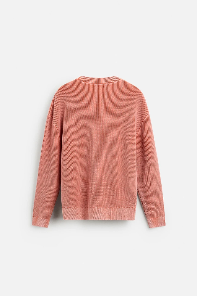 RIBBED WASHED SWEATER