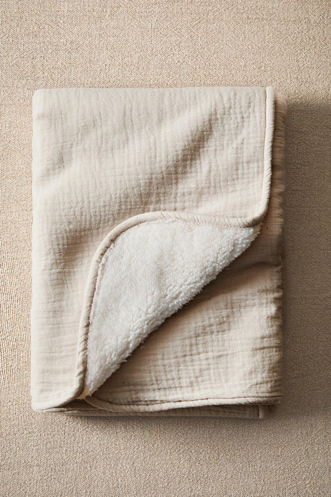 CHILDREN’S WARM MOON BLANKET