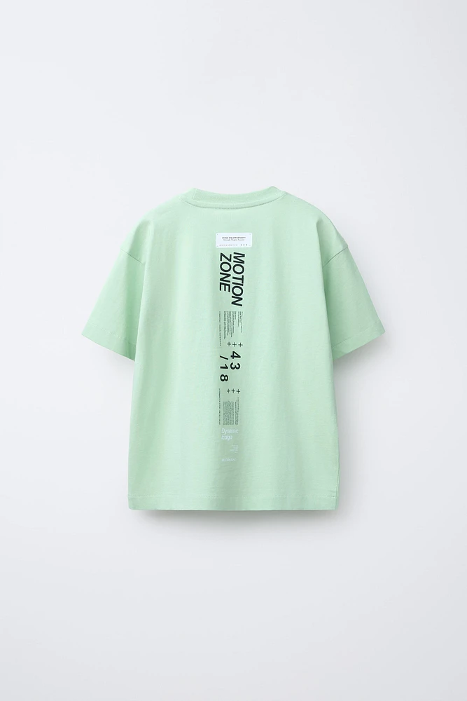 T-SHIRT SPORTY ÉTIQUETTE INSCRIPTION