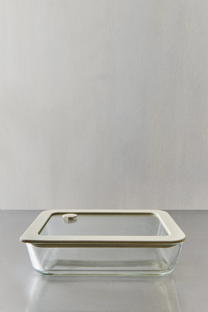 23.67 oz AIRTIGHT FOOD CONTAINER