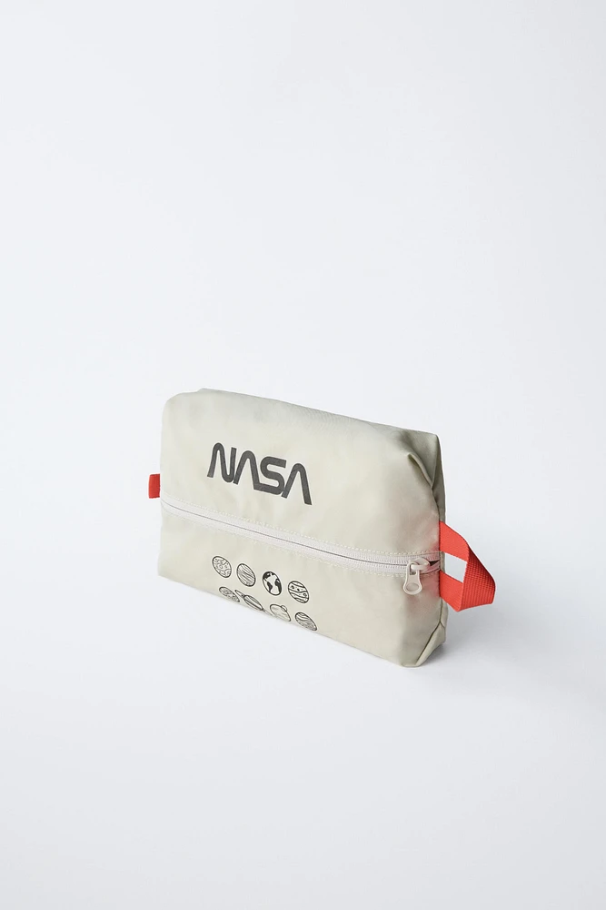 TROUSSE © NASA