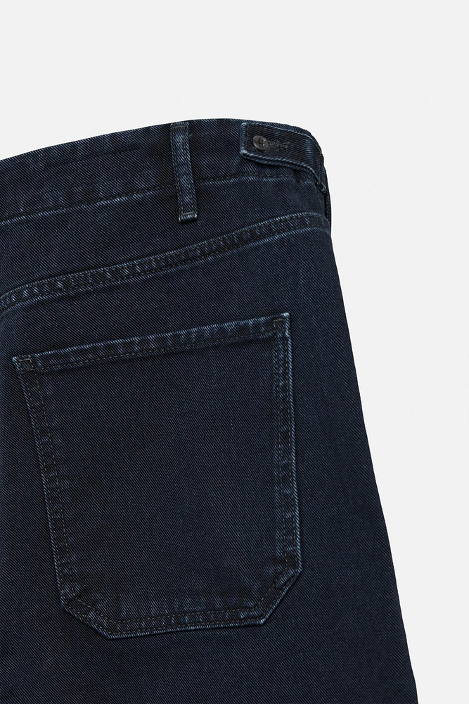 STRAIGHT FIT JEANS