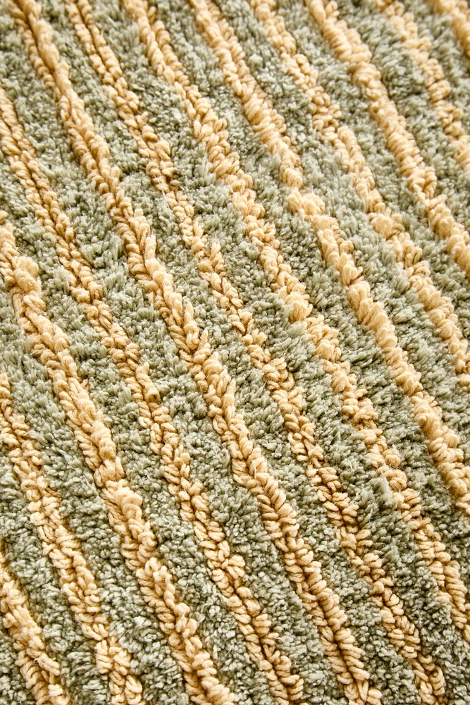 CHILDREN'S STRIPED AREA RUG