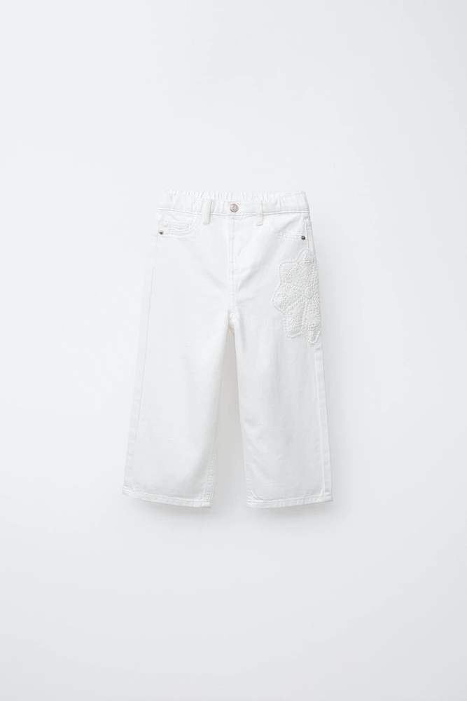 STRAIGHT LEG TWILL CROCHET FLOWER PANTS