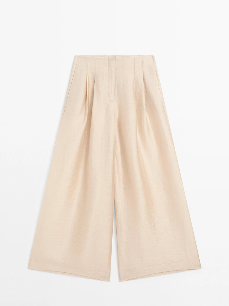 Flowing linen blend trousers with darts