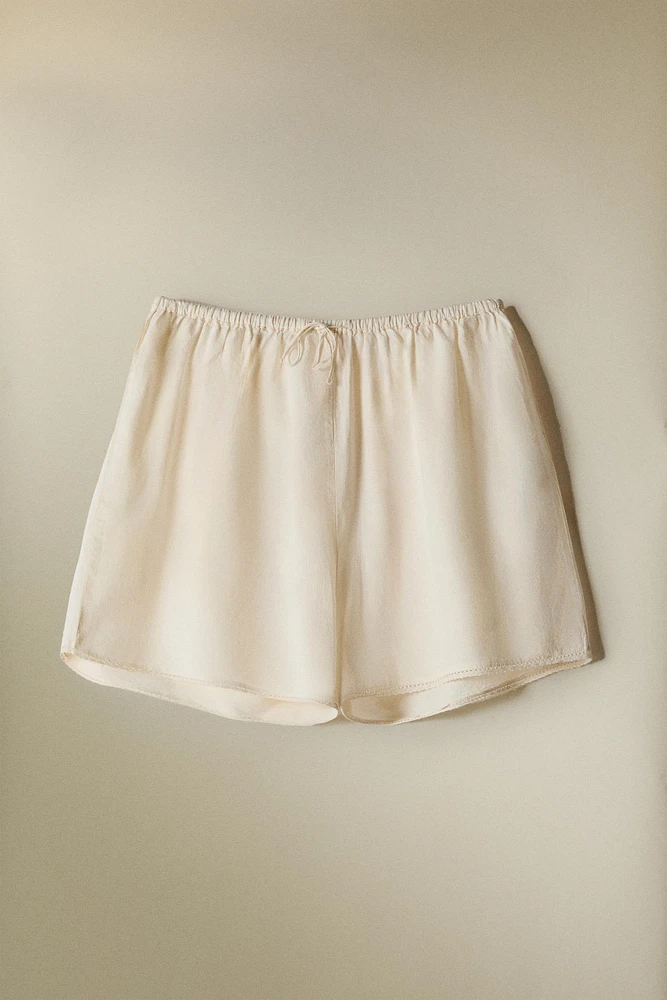 SHORT COTON BRODERIES