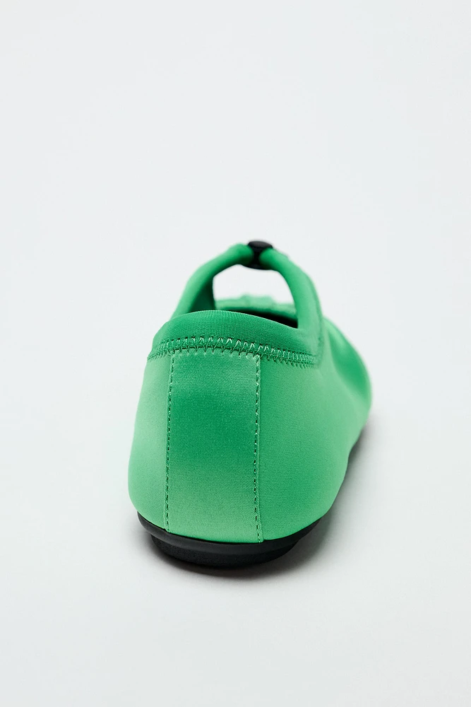 SATIN EFFECT RUCHED BALLET FLATS