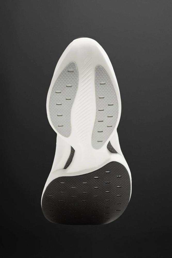 CHAUSSURES POUR COURIR DE LONGUES DISTANCES
