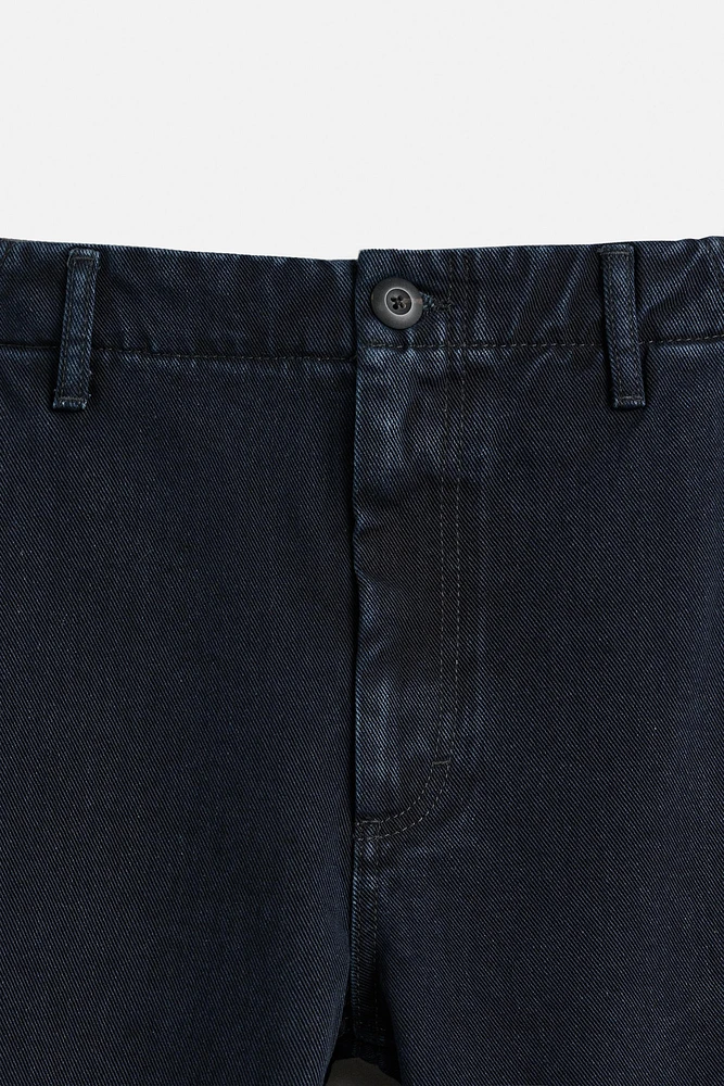 STRAIGHT FIT JEANS