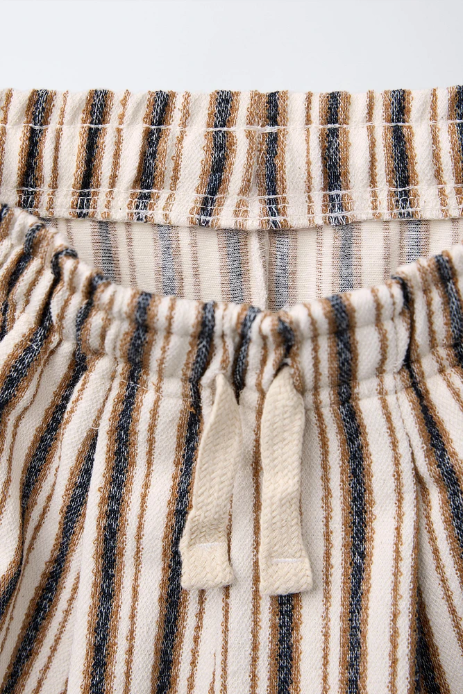 STRIPED TEXTURED SHORTS
