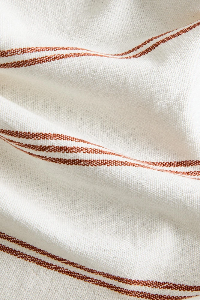 CROSS STITCH TABLECLOTH WITH FLORAL EMBROIDERY