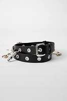CEINTURE EN CUIR À CLOUS ET  CHARMS KATE MOSS X ZARA