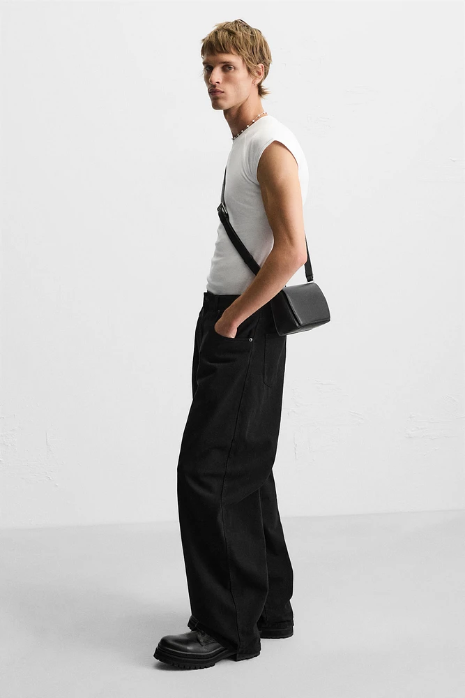 TEXTURED CROSSBODY BAG