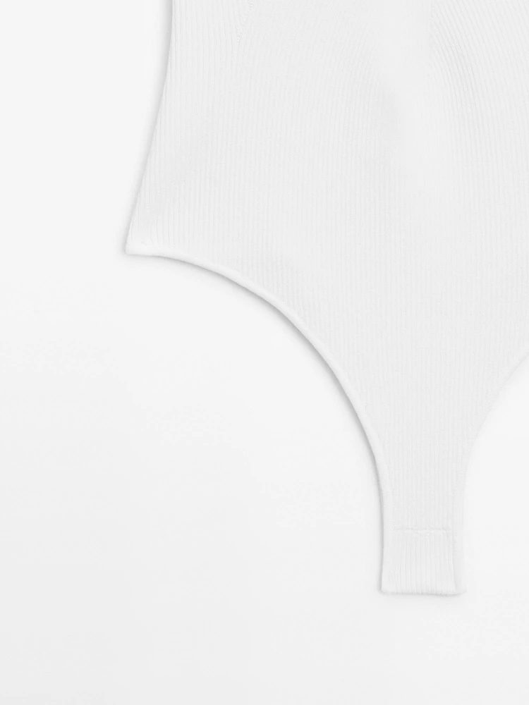 Body en maille à encolure américaine V - STUDIO