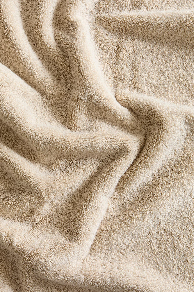 EXTRA SOFT COTTON BATH TOWEL (700 GXM²)