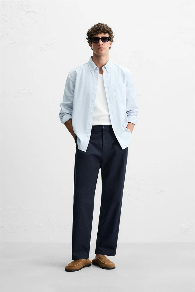 PANTALON REGULAR FIT À PLIS