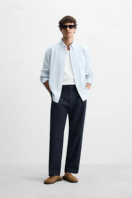 PANTALON REGULAR FIT À PLIS