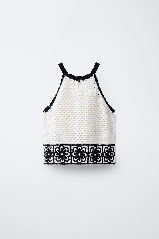 TOP EN MAILLE CROCHET COL HALTER FLEURS