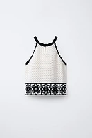 TOP EN MAILLE CROCHET COL HALTER FLEURS