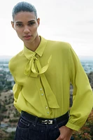 FLOWY BOW SHIRT