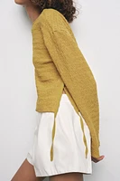 TEXTURED TIE TOP